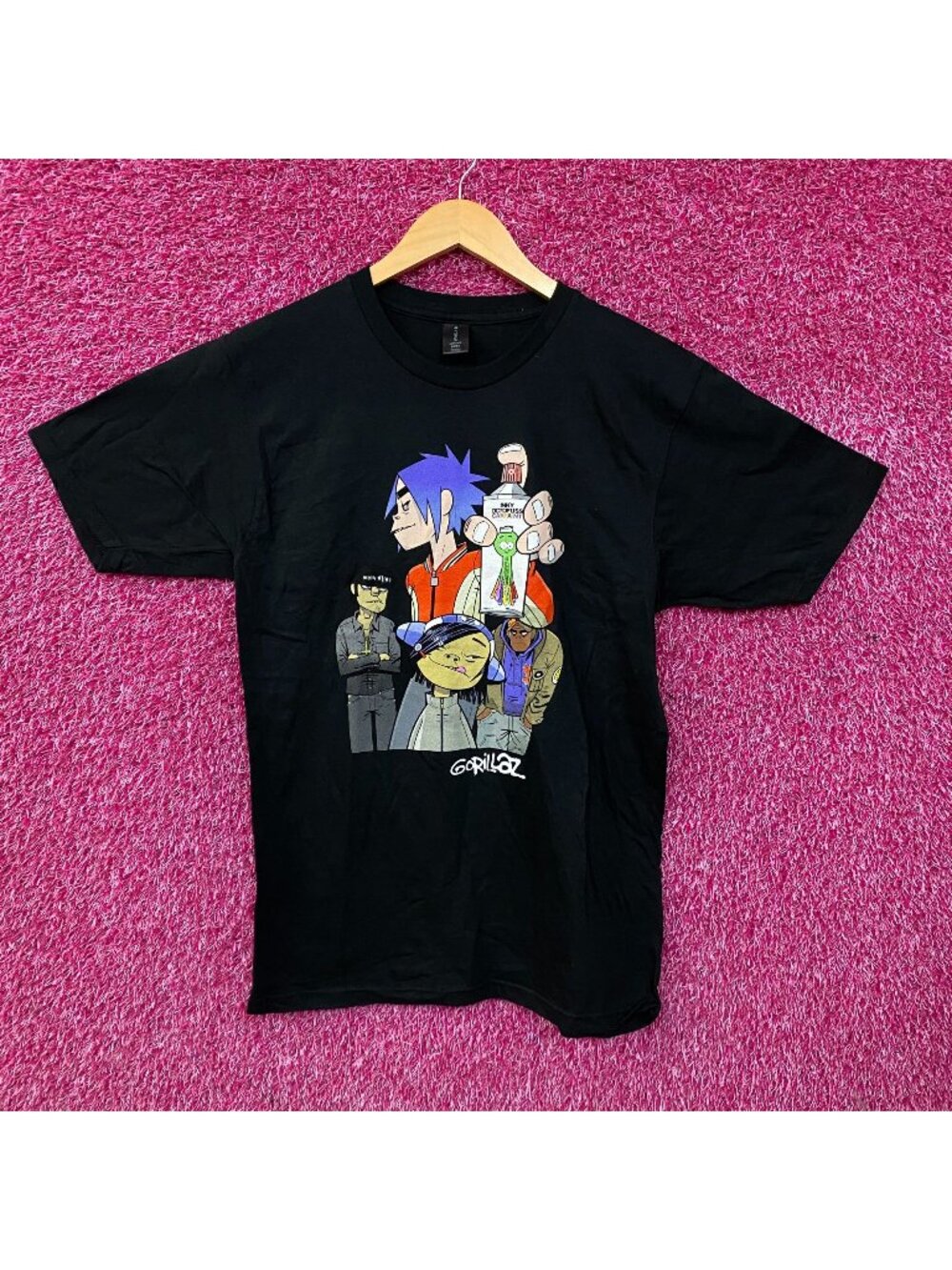 Gorillaz Group Poser 2001 Era Graphic T-Shirt Medium